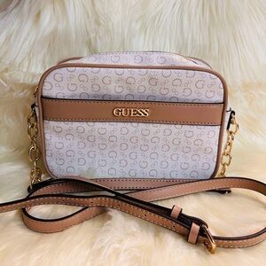 Guess camera crossbody bag $120 brand new with tag